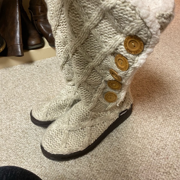 SOLD - Picture 3 of 3